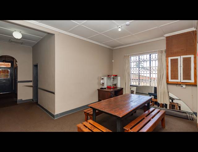 6 BEDROOM FREESTANDING FOR SALE IN BRIXTON